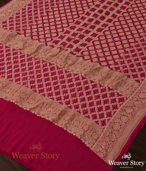 Handwoven_Pink_Bandhani_Banarasi_Dupatta_WeaverStory_03