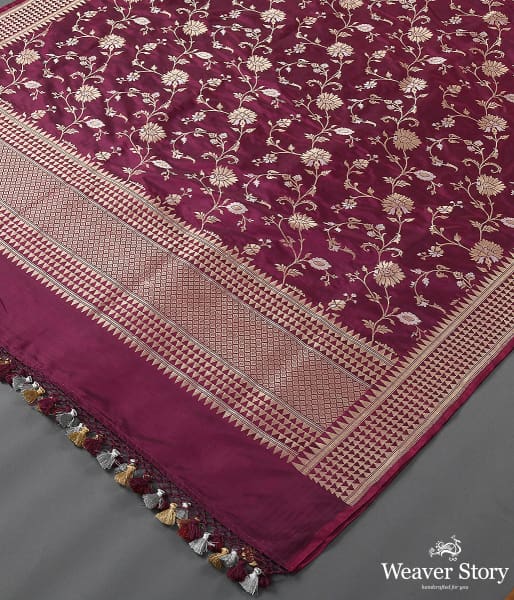 Handwoven_Wine_Banarasi_Cutwork_Jangla_Dupatta_WeaverStory_03