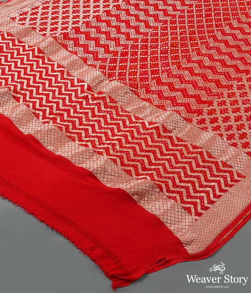 Handwoven_Red_Banarasi_Bandhej_Dupatta_WeaverStory_03