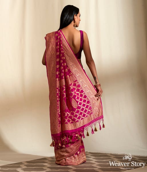 Handwoven_Pink_Banarasi_Georgette_Saree_WeaverStory_03