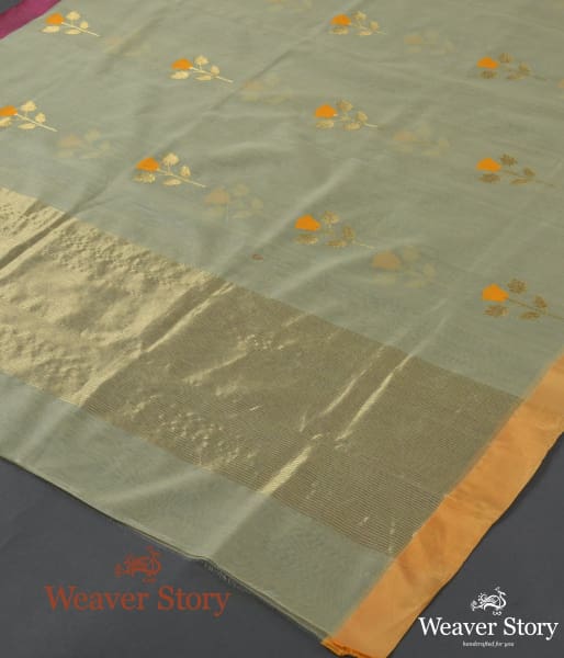 Handwoven_Cotton_Silk_Chanderi_Dupatta_with_Rose_Flower_Motif_WeaverStory_03