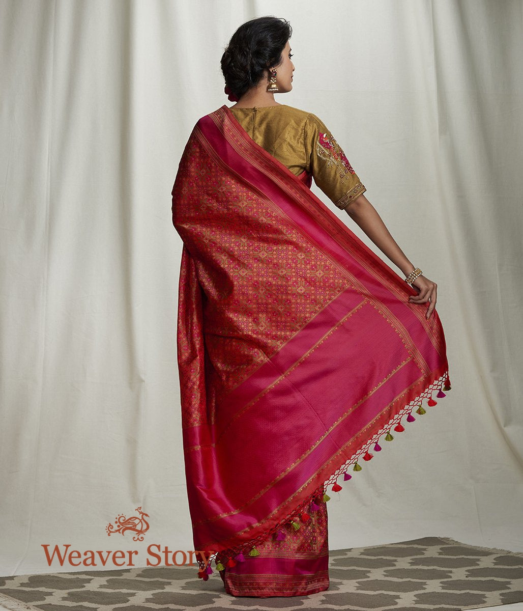 Handwoven_Red_and_Pink_Reshmi_Jamawar_Saree_WeaverStory_03