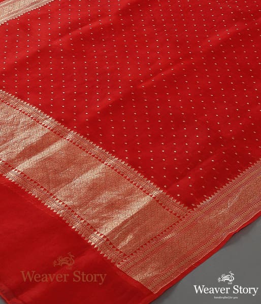 Handwoven_Orange_Organza_Silver_Booti_Dupatta_WeaverStory_03