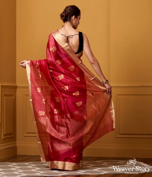 Handwoven_Red_Floral_Boota_Saree_with_Gold_Zari_Border_WeaverStory_03