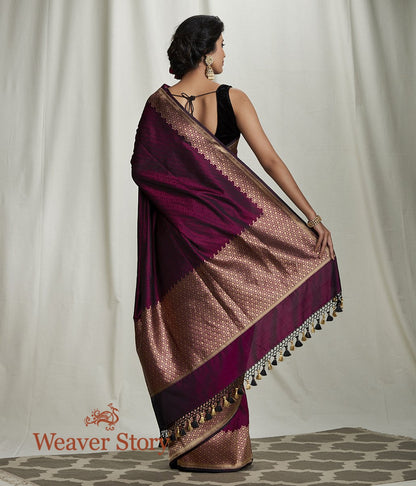 Handwoven_Black_and_Pink_Dual_Tone_Honeycomb_Weave_Banarasi_Saree_WeaverStory_03