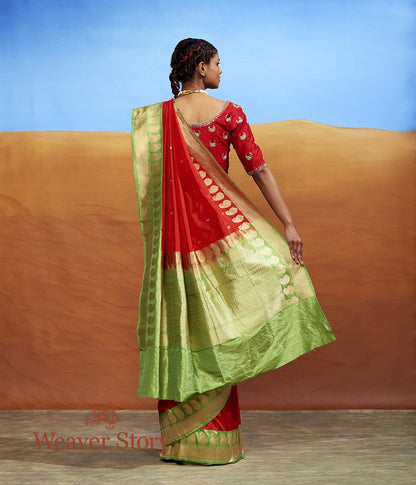 Handwoven_Red_Kadhwa_Booti_Saree_with_Contrast_Green_Border_with_Paisley_WeaverStory_03