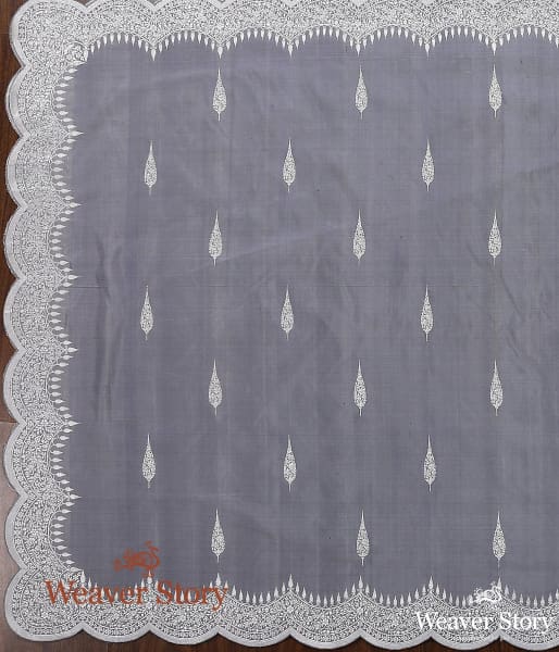 Handwoven_Grey_Banarasi_Dupatta_with_Scalloped_Borders_WeaverStory_03