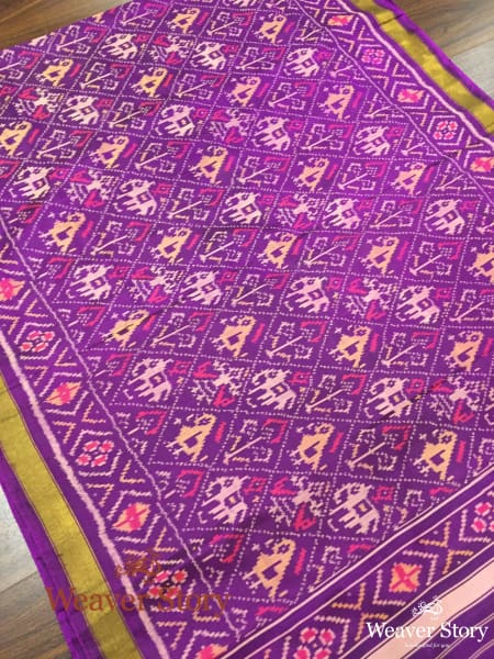 Handwoven_Rajkot_Patola_Silk_Dupatta_in_Purple_WeaverStory_03