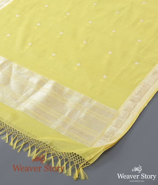 Handwoven_Yellow_Banarasi_Cotton_Kadhwa_Booti_Dupatta_WeaverStory_02