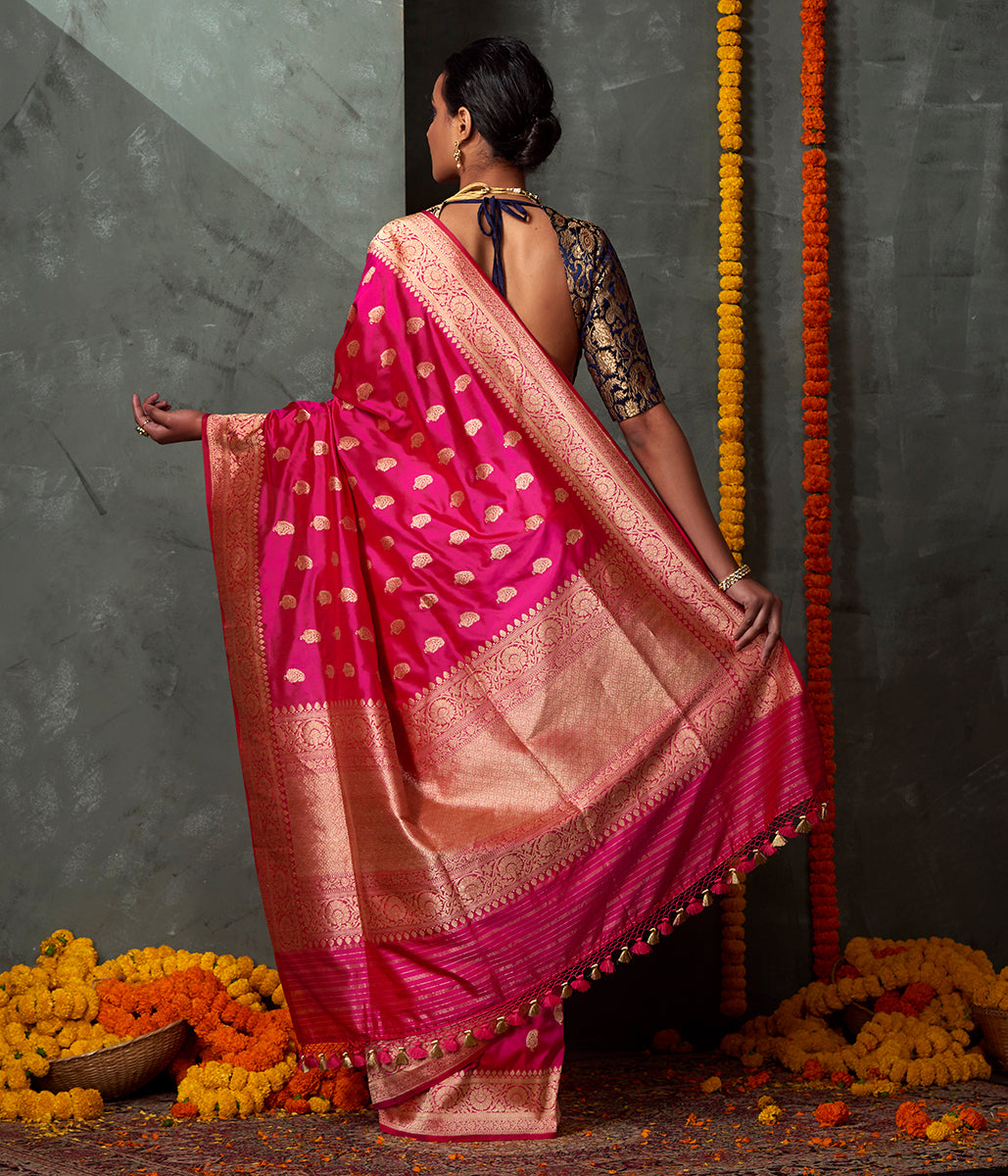 Handloom_Katan_Silk_Banarasi_Saree_in_Pink_with_Delicate_Paisleys_and_Floral_Border_WeaverStory_03