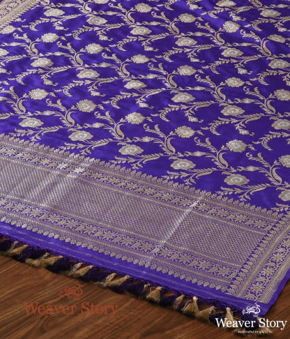 Handwoven_Purple_Kadhwa_Jangla_Dupatta_WeaverStory_03