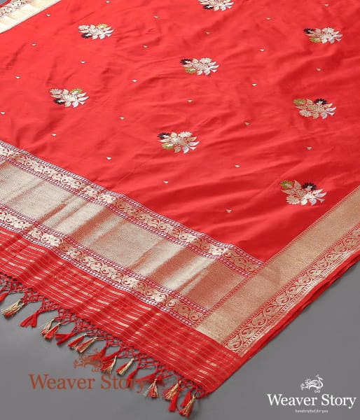 Handwoven_Red_Banarasi_Katan_Silk_Dupatta_with_Meenakari_Boota_WeaverStory_03