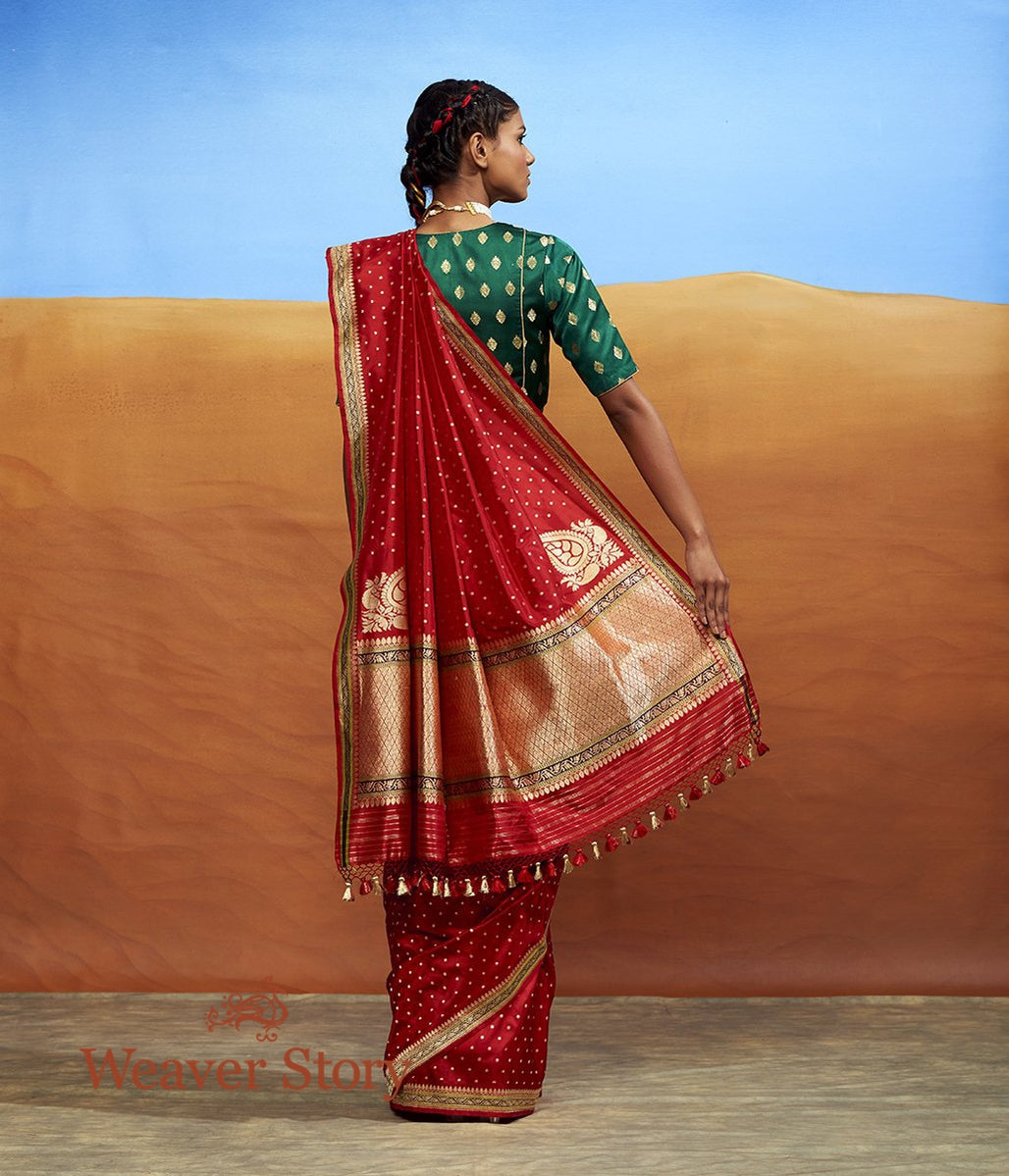 Handwoven_Red_Booti_Saree_with_Konia_and_Heavy_Blouse_WeaverStory_03