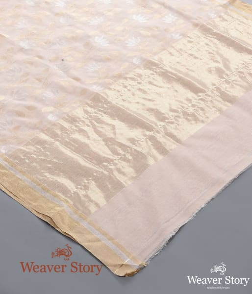 Handwoven_Peach_Chanderi_Cotton_Silk_Jaal_Dupatta_WeaverStory_03