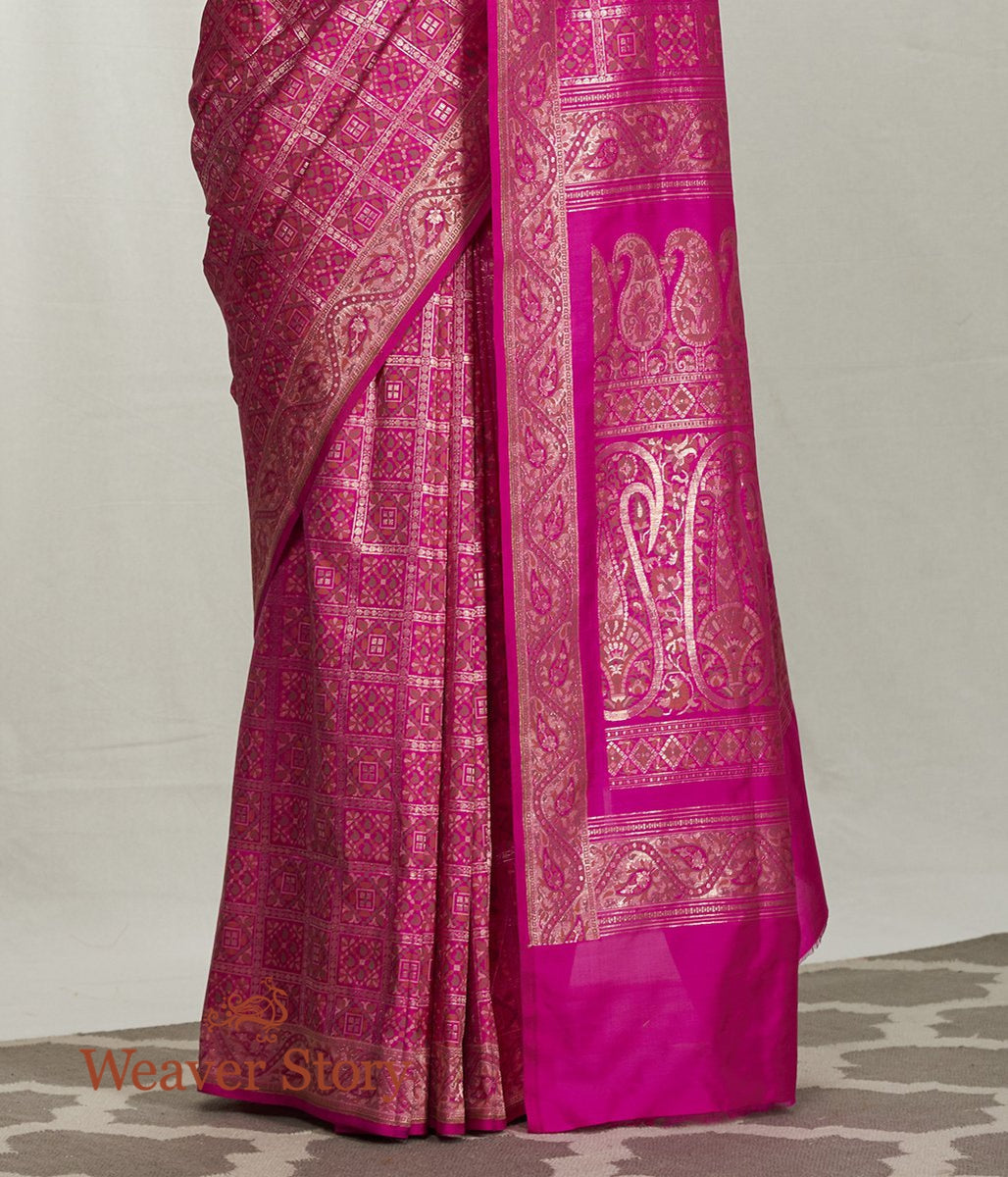 Handwoven_Pink_Banarasi_Gharchola_Saree_WeaverStory_04