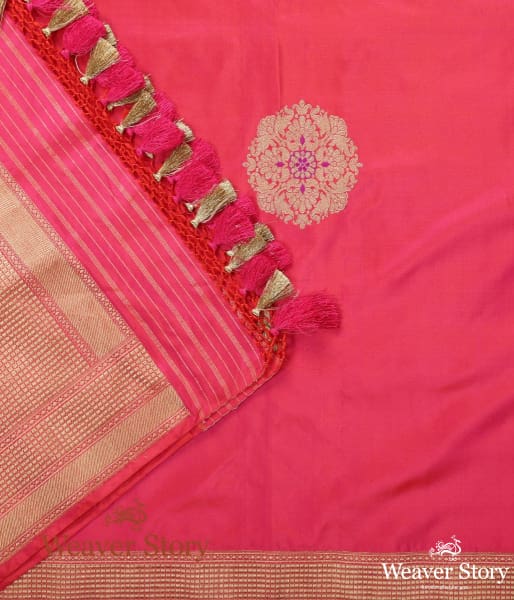 Handwoven_Rani_Pink_Kadhwa_Boota_Dupatta_WeaverStory_04