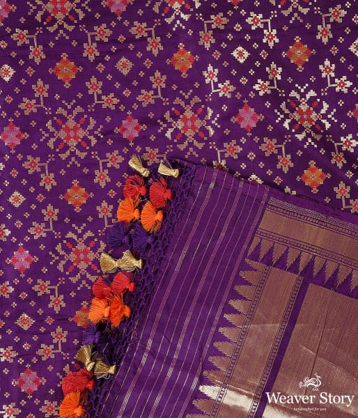 Handwoven_Purple_Patola_Dupatta_WeaverStory_04