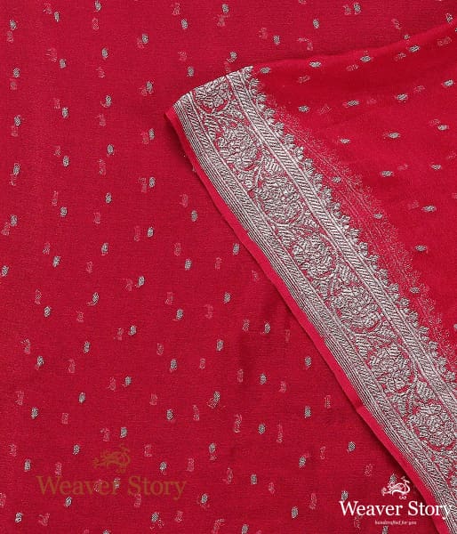 Handwoven_Red_Georgette_Dupatta_with_Silver_Zari_WeaverStory_02