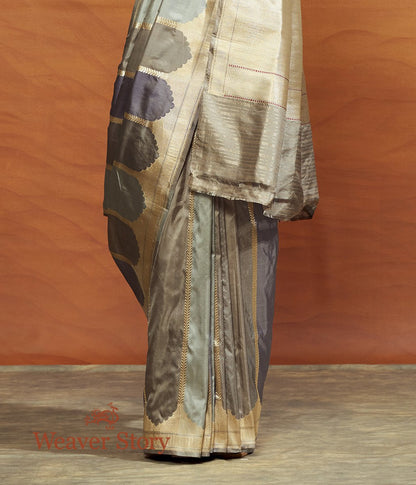 Handwoven_Beige_and_Grey_Rangkaat_Saree_with_Stripes_WeaverStory_04