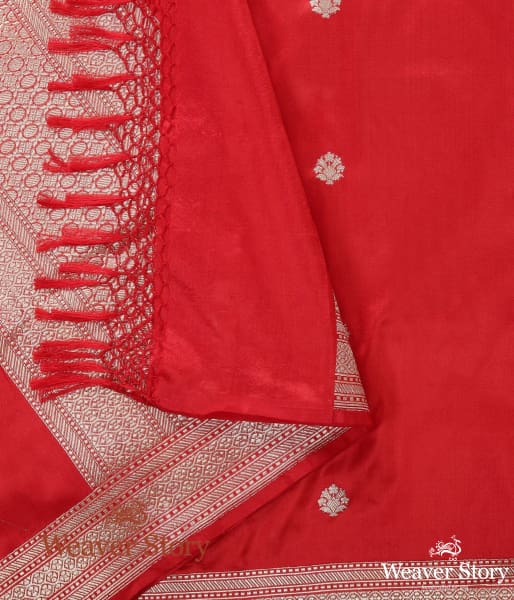 Handwoven_Red_Katan_Silk_Kadhwa_Booti_Dupatta_WeaverStory_04