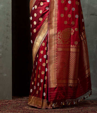 Handwoven_Red_Saree_with_Gold_and_Silver_Polka_Booti_WeaverStory_04