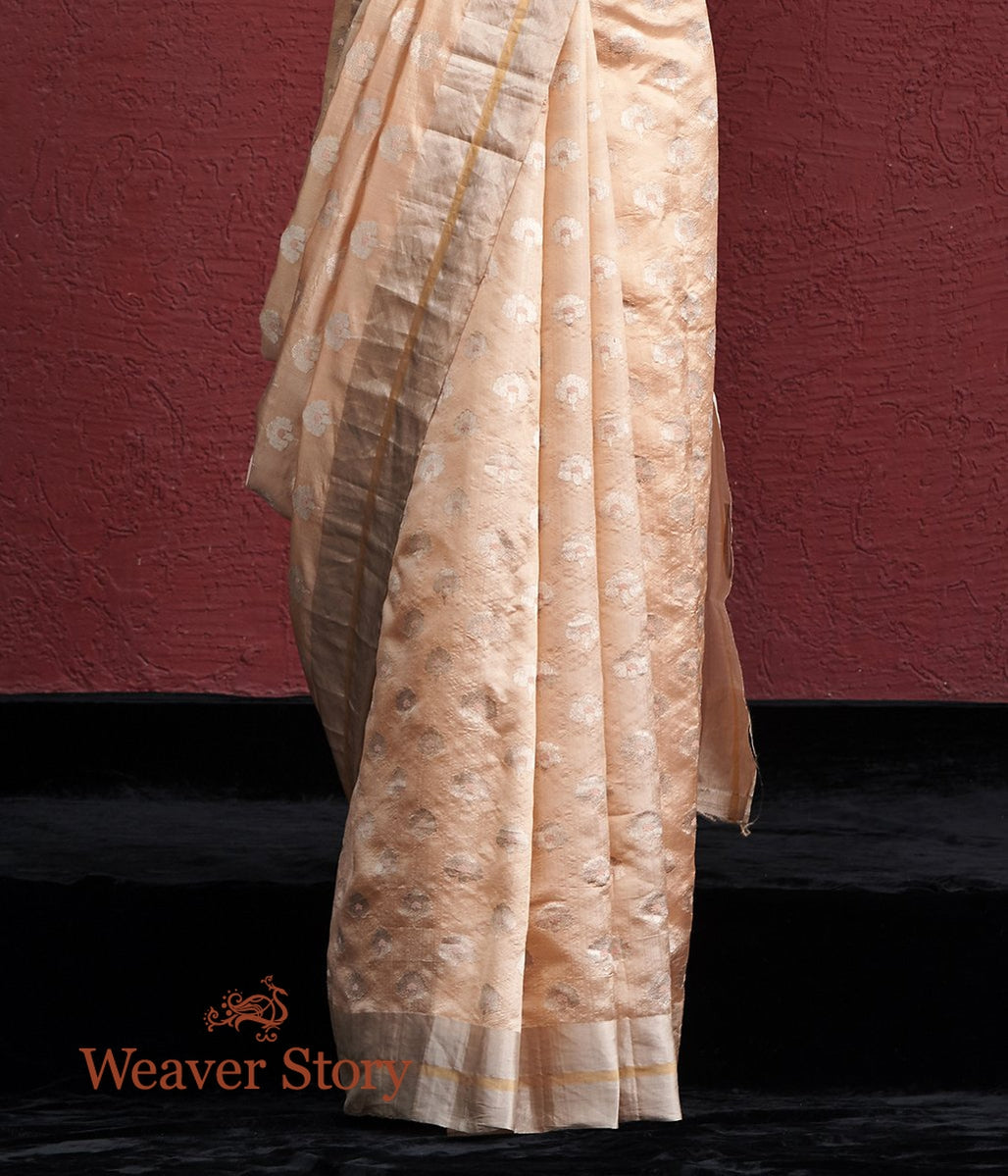 Handwoven_Peach_Chanderi_Silk_Saree_with_Zari_Marigold_Flowers_WeaverStory_04