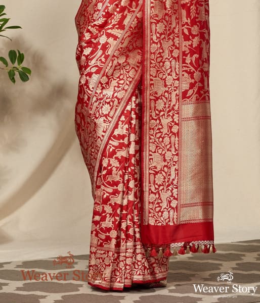 Handwoven_Red_Banarasi_Shikargah_Saree_WeaverStory_04