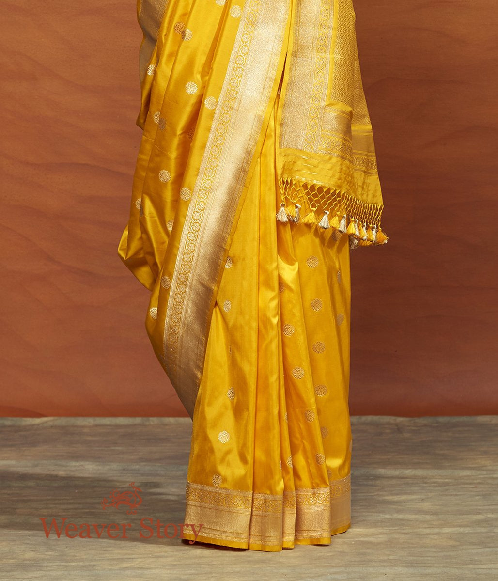 Handloom_Yellow_Asharfi_Boota_Saree_WeaverStory_04