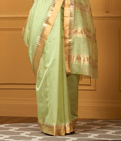Handwoven_Pista_Green_Small_Booti_Saree_with_Temple_Border_WeaverStory_04