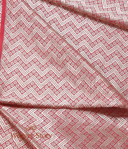 Handloom_Red_Brocade_Fabric_with_Chevron_Weave_WeaverStory_04