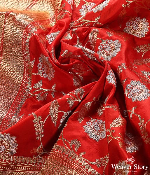 Handwoven_Red_Sona_Rupa_Kadhwa_Jangla_Dupatta_WeaverStory_04