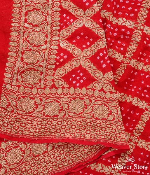 Handwoven_Red_Banarasi_Bandhej_Dupatta_WeaverStory_04