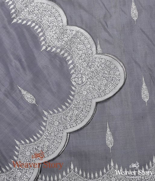 Handwoven_Grey_Banarasi_Dupatta_with_Scalloped_Borders_WeaverStory_04