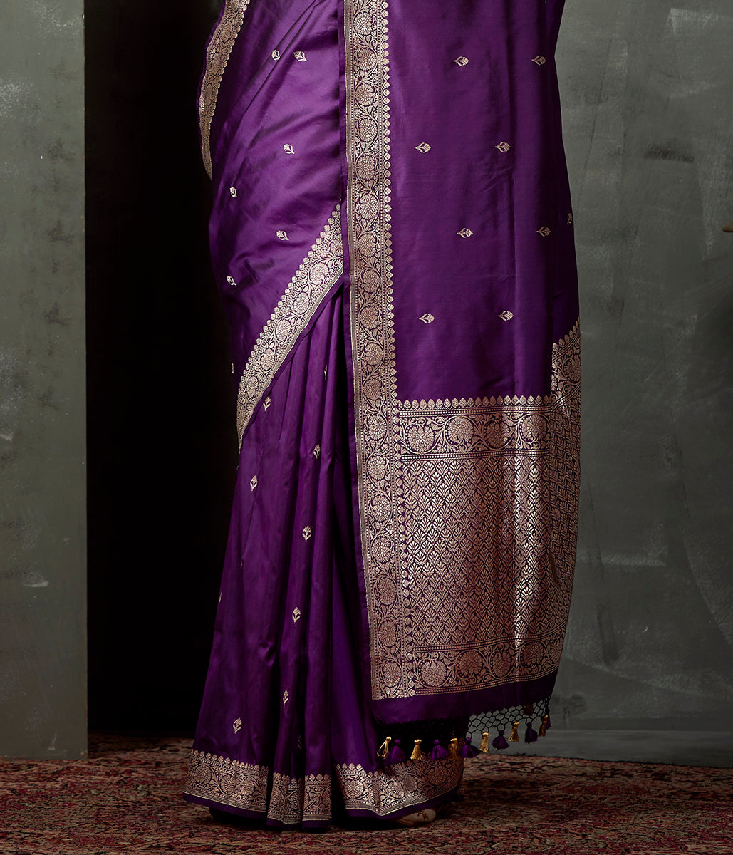 Handwoven_Purple_Small_Border_Saree_with_Yellow_Blouse_WeaverStory_04