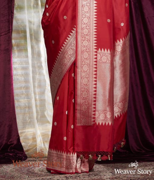 Handwoven_Red_Kadhwa_Booti_Saree_with_Zari_Temple_Border_WeaverStory_04