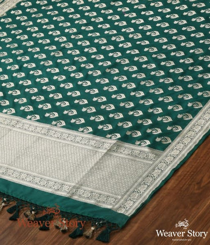 Handwoven_Green_Flower_Booti_Dupatta_WeaverStory_03