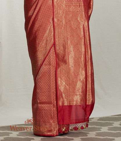 Handwoven_Red_Zari_Tanchoi_Saree_with_Small_Booti_WeaverStory_04