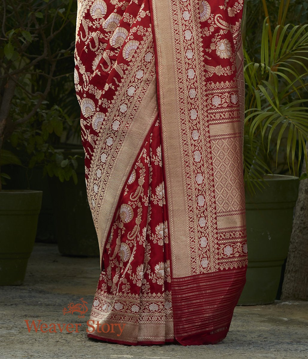 Handwoven_Red_Sona_Rupa_Kadhwa_Jangla_Saree_WeaverStory_04