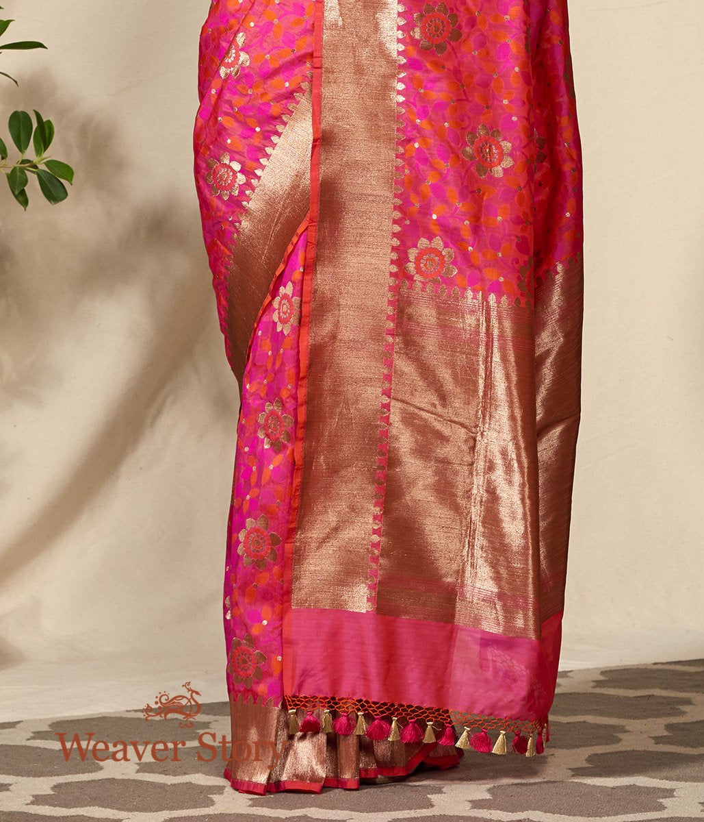 Handwoven_Pink_and_Orange_Antique_Zari_Floral_Jaal_Saree_WeaverStory_04