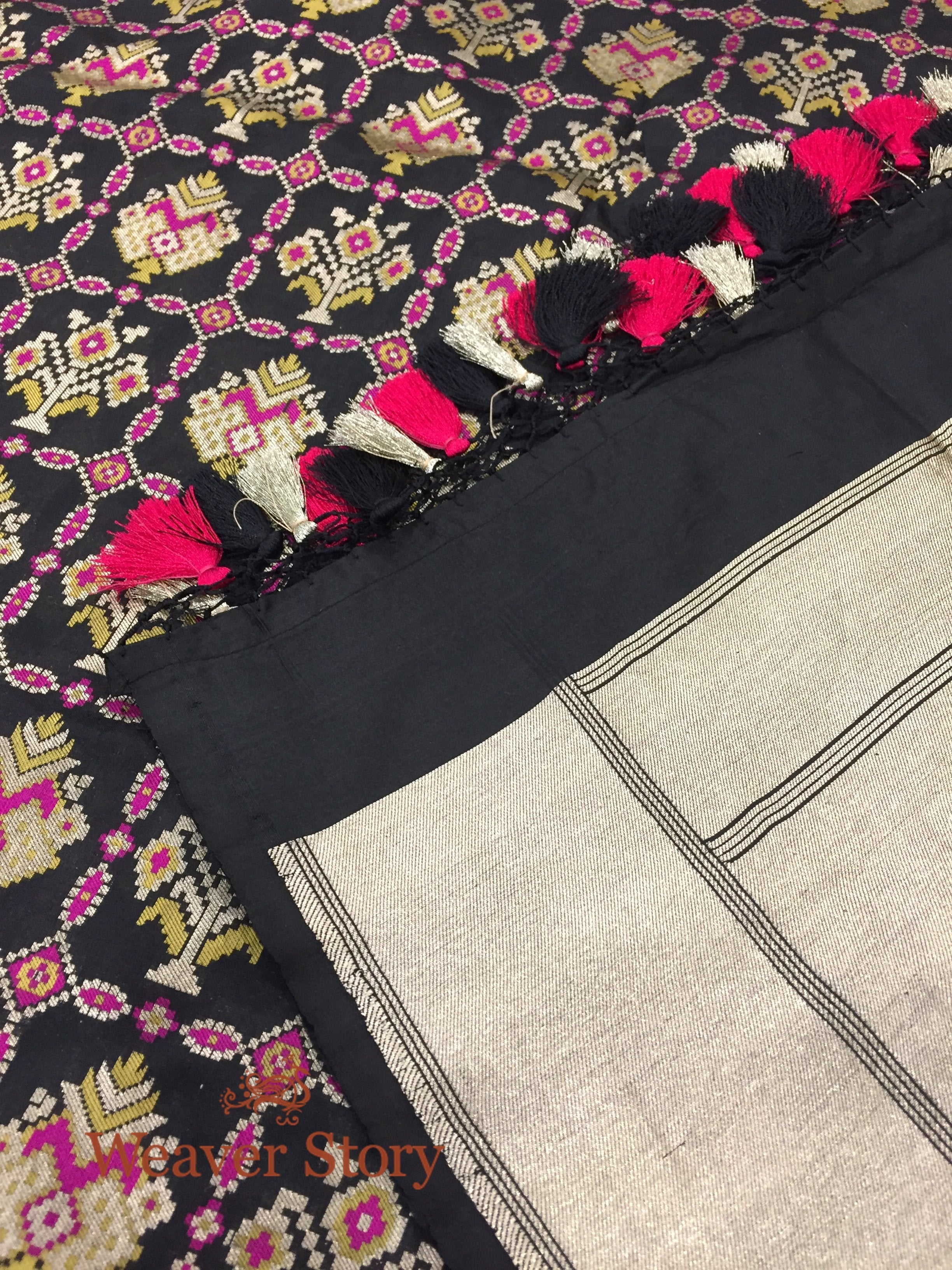 Handloom_Black_Banarasi_Patola_Dupatta_with_Meenakari_WeaverStory_03