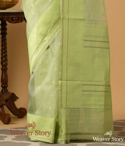 Handloom_Light_Green_Kora_Silk_Banarasi_Saree_WeaverStory_04