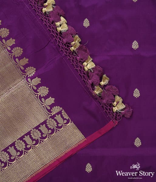 Handwoven_Purple_Banarasi_Kadhwa_Booti_Dupatta_WeaverStory_04