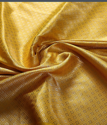 Handwoven_Banarasi_Yellow_Brocade_Fabric_WeaverStory_04