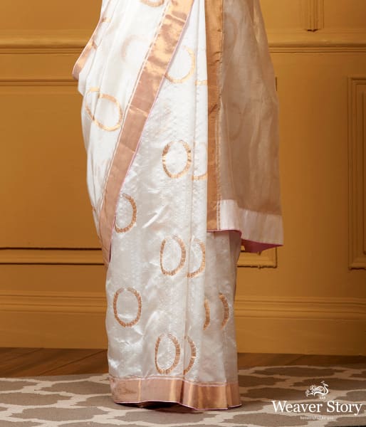 Handwoven_White_Kangan_Boota_Silk_Saree_WeaverStory_04