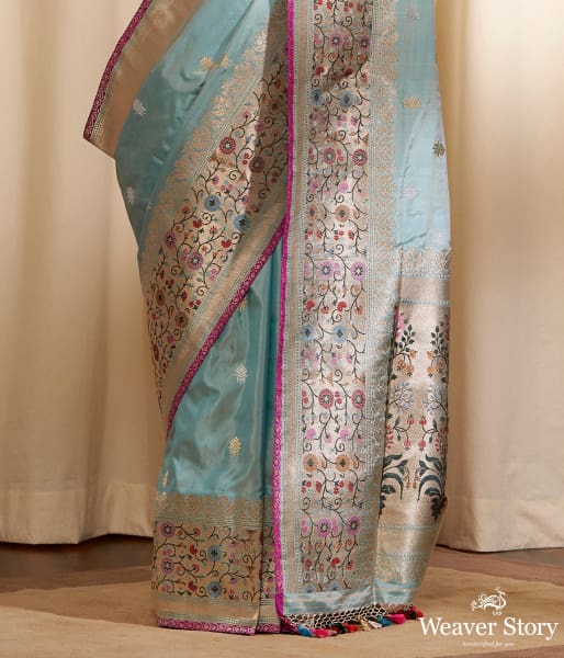 Handwoven_Light_Blue_Trishul_Boota_Saree_with_Pachhera_Border_in_Pink_WeaverStory_04