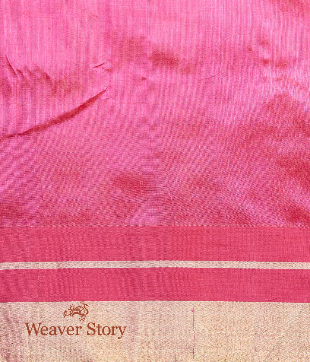 Handwoven_Pink_Anar_Booti_Chanderi_Saree_WeaverStory_05