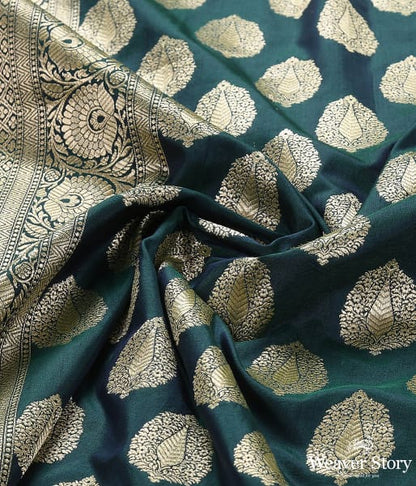 Handwoven_Green_Katan_Silk_Cutwork_Booti_Dupatta_WeaverStory_05