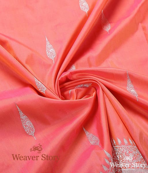 Handwoven_Neon_Pink_Scallop_Dupatta_WeaverStory_05