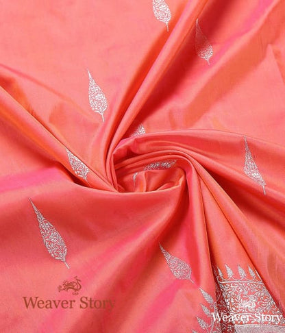 Handwoven_Neon_Pink_Scallop_Dupatta_WeaverStory_05