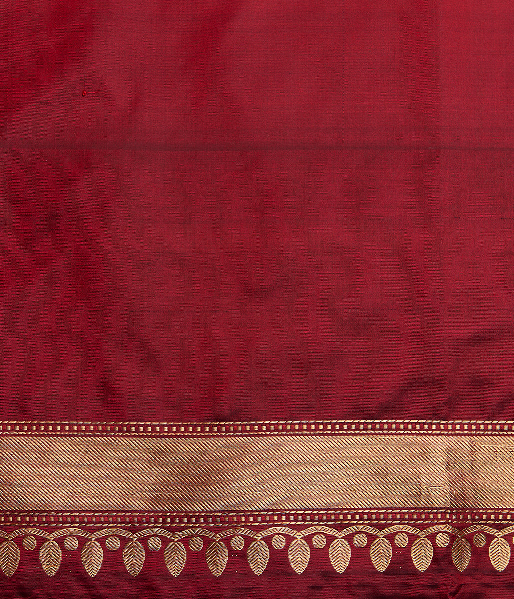 Handwoven_Red_Saree_with_Gold_and_Silver_Polka_Booti_WeaverStory_05